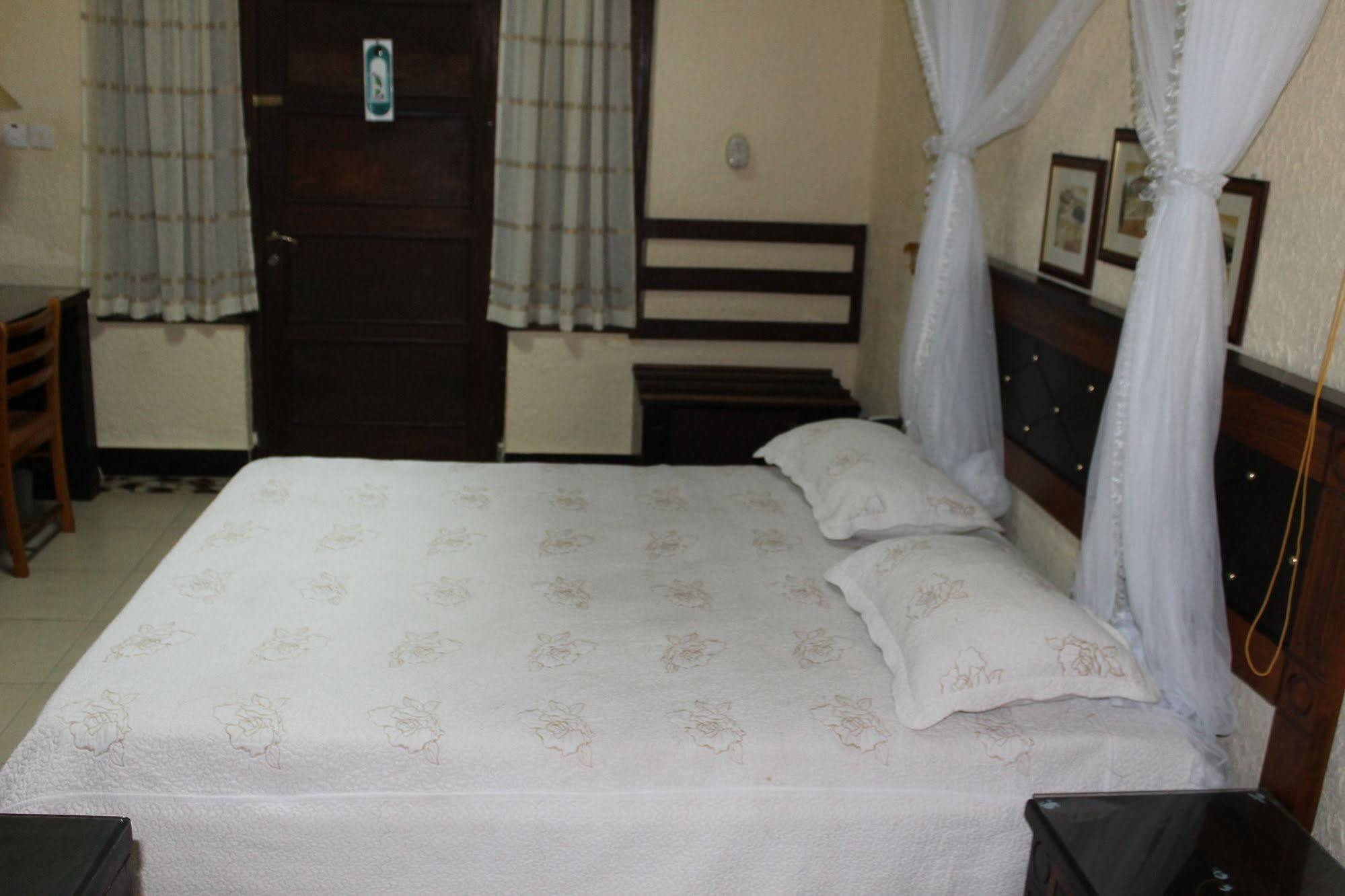 New Dodoma Hotel Bagian luar foto