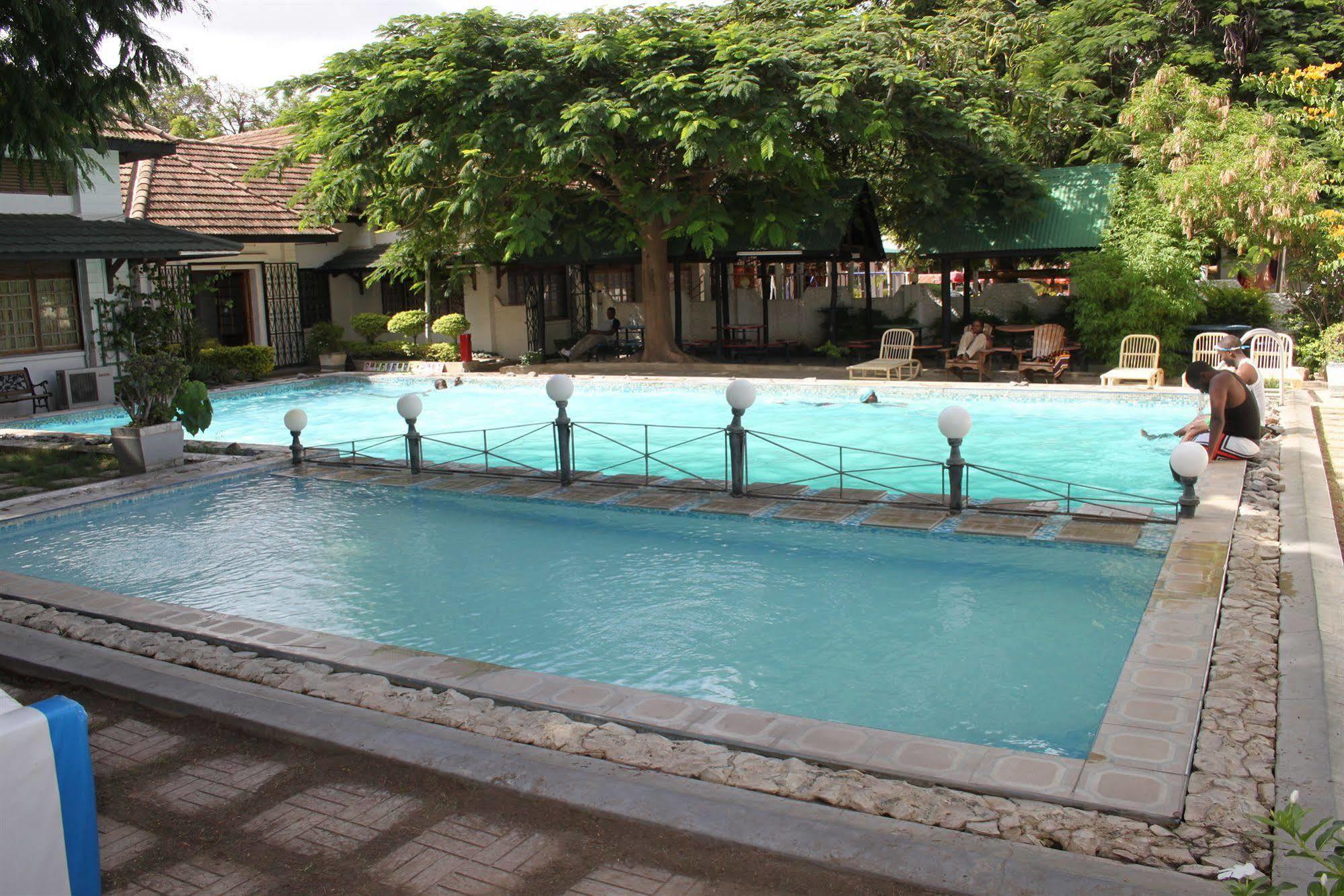 New Dodoma Hotel Bagian luar foto